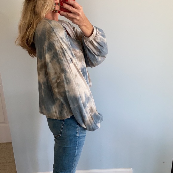Cropped, Blue & Grey Tie Dye Top - Picture 4 of 8
